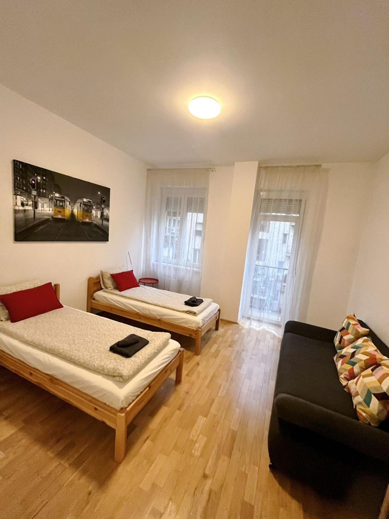Boutique Family Apartment In The Heart Of City 布达佩斯 外观 照片