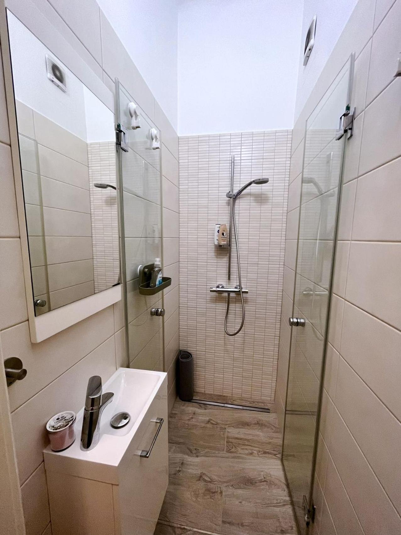 Boutique Family Apartment In The Heart Of City 布达佩斯 外观 照片